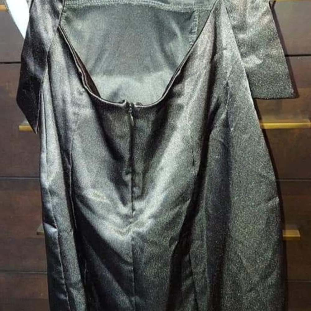 BADDIE BLACK DRESS - Picture 4 of 7